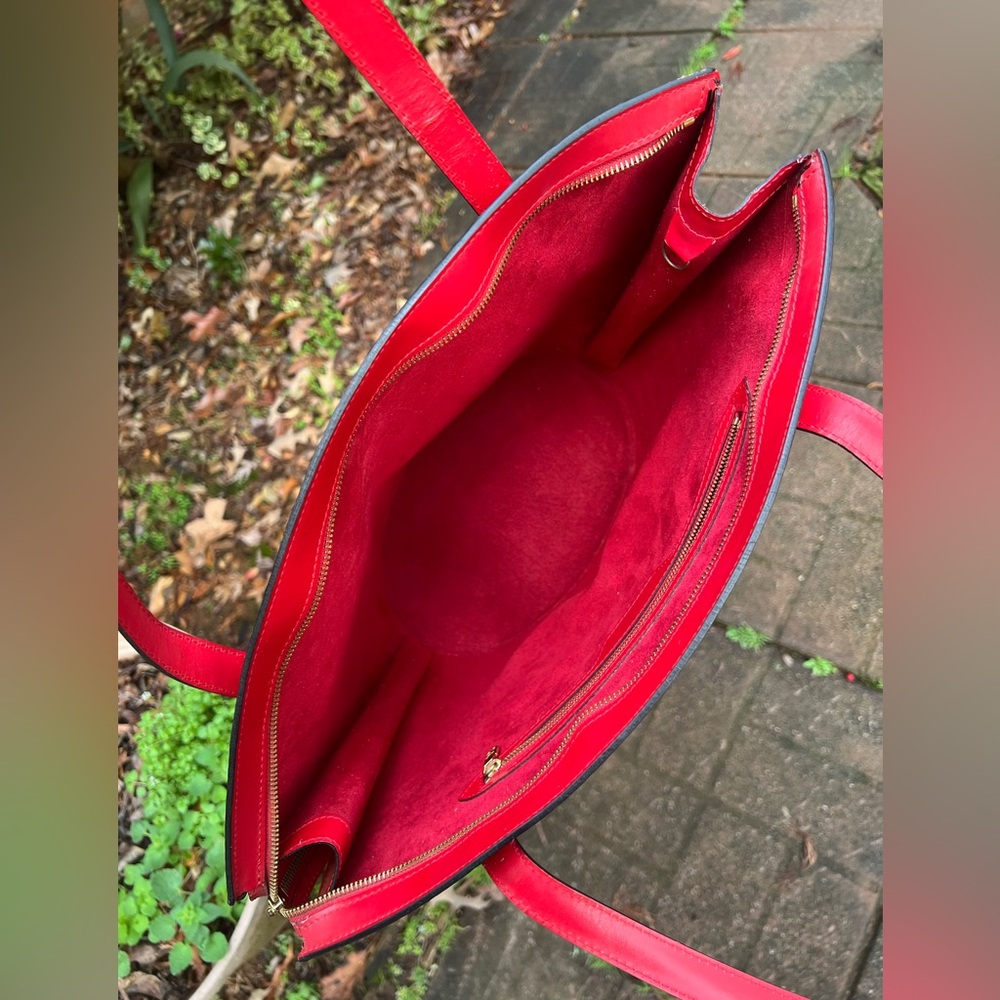 Authentic Louis Vuitton St-Jacques PM Red Epi Leather Shoulder Bag w/ Dust Bag - Picture 6 of 16